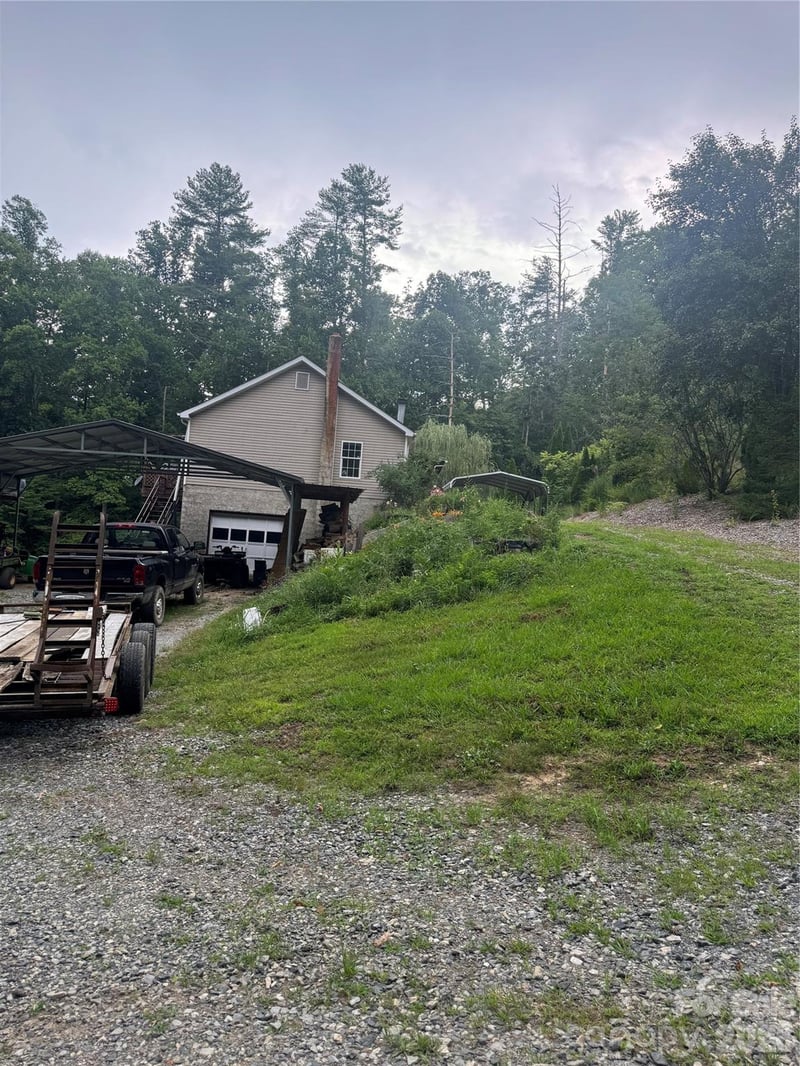 284 Paul Gosnell Rd, Marshall, NC 28753