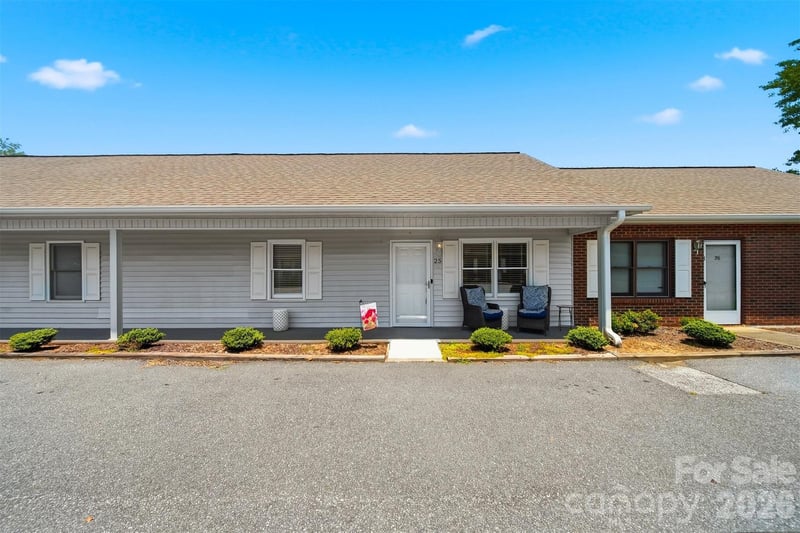 115 23rd St #25, Hickory, NC 28601