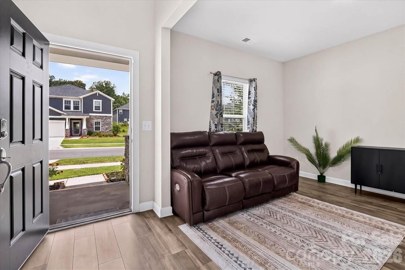 1041 Red Apple St, Monroe, NC 28110