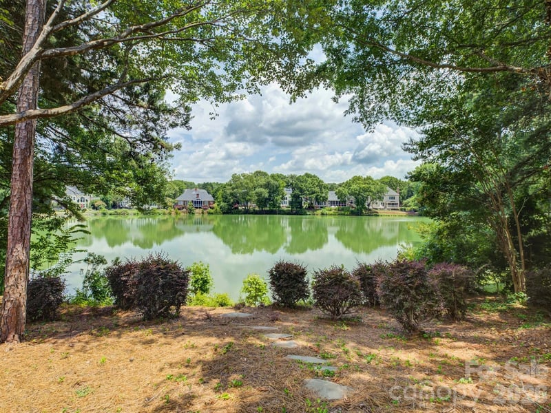10119 Victoria Mill Ct, Charlotte, NC 28277