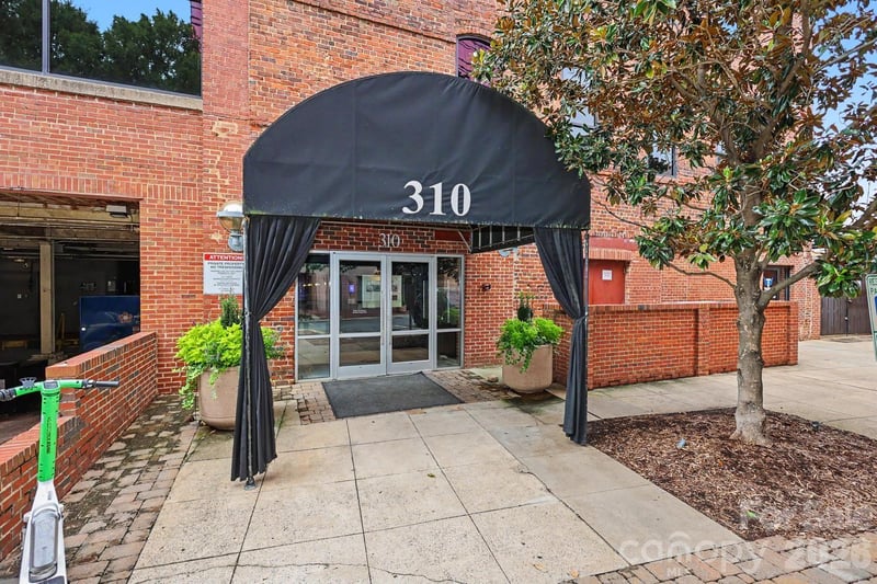 310 Arlington Ave #214, Charlotte, NC 28203