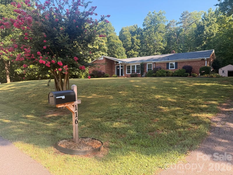 116 Shadywood Ln, Statesville, NC 28677
