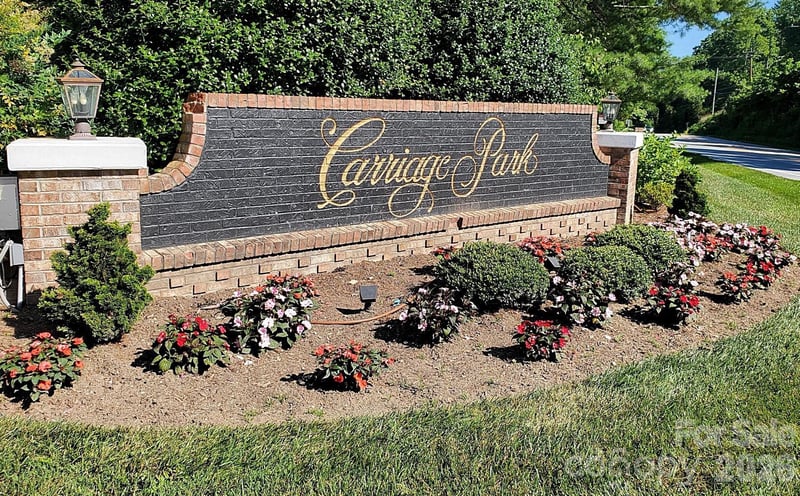 101 Wood Owl Ct, Hendersonville, NC 28791