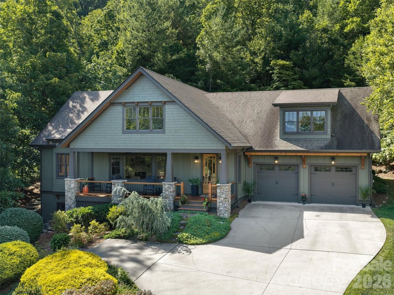 80 Village Pointe Ln, Asheville, NC 28803