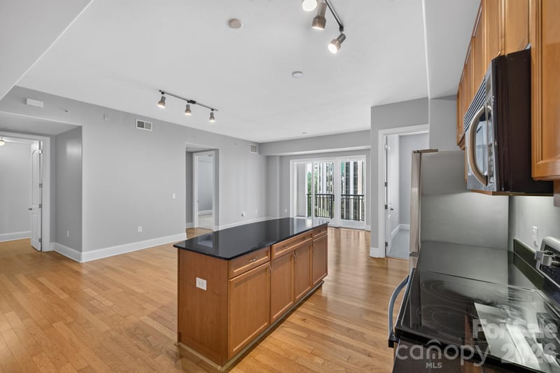 4620 Piedmont Row Dr #603, Charlotte, NC 28210