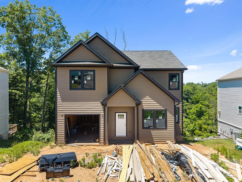 914 Newport Ct, Asheville, NC 28806