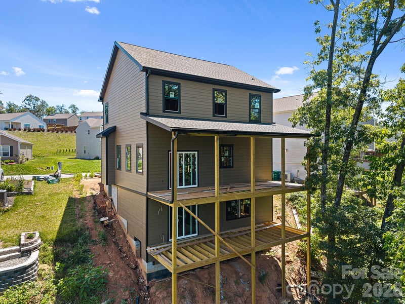 914 Newport Ct, Asheville, NC 28806