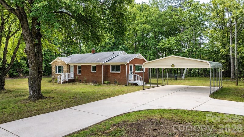2981 East Maiden Rd, Maiden, NC 28650