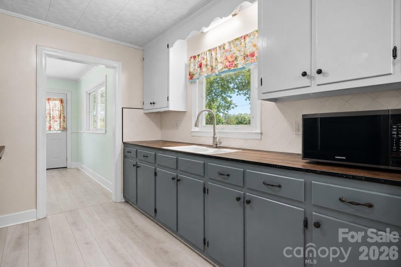 2981 East Maiden Rd, Maiden, NC 28650