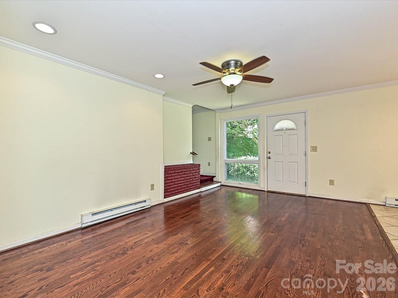 3000 Barfield Dr, Charlotte, NC 28217