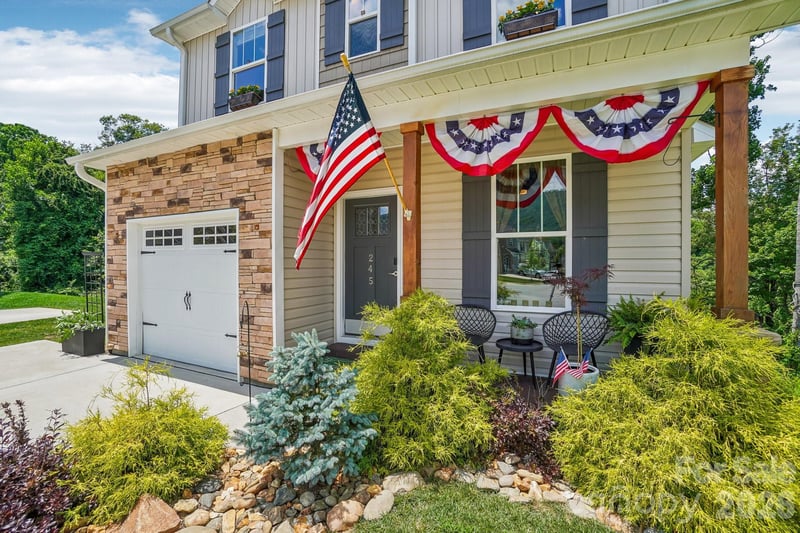 245 Rockrose Ct, Asheville, NC 28803