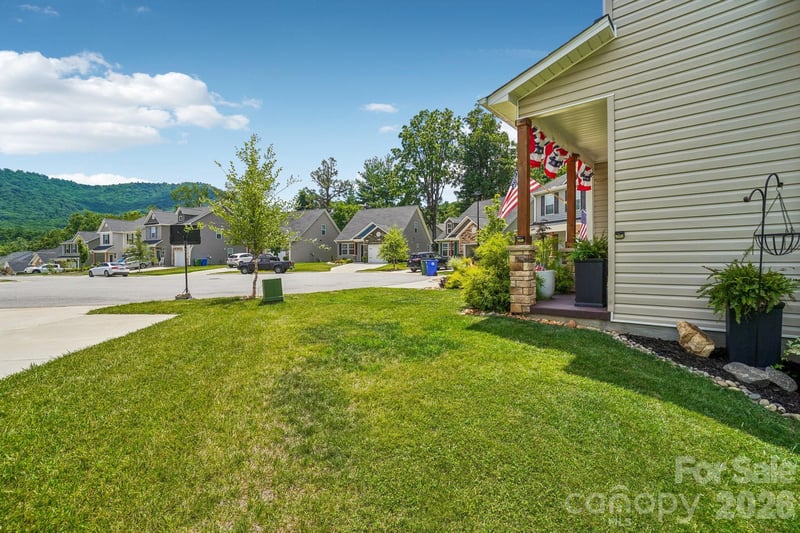 245 Rockrose Ct, Asheville, NC 28803