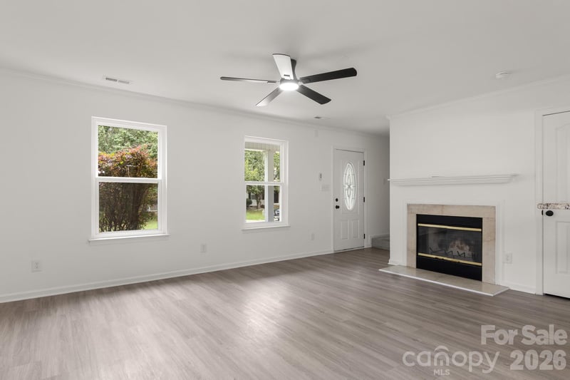 11125 Northwoods Forest Dr, Charlotte, NC 28214