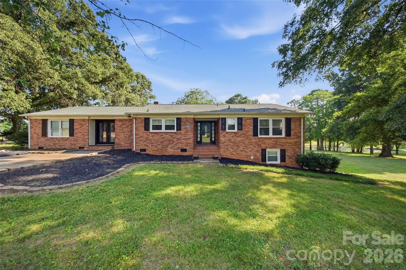 4473 Daniels St, Maiden, NC 28650