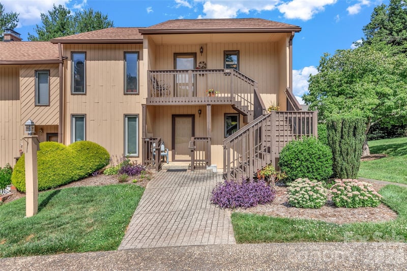 117 Pebble Creek Dr, Asheville, NC 28803