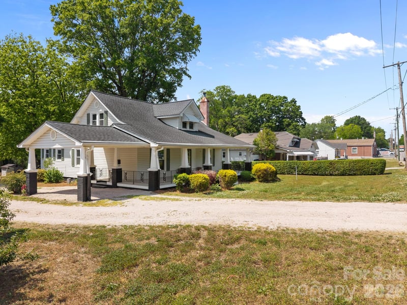 2407 N Main St, Kannapolis, NC 28081