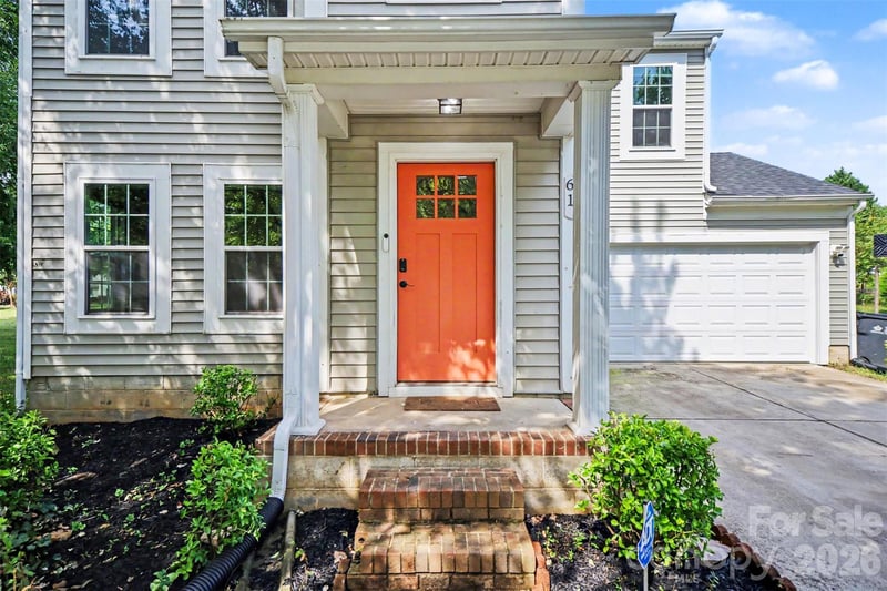 6111 Whispering Brook Ct, Charlotte, NC 28216