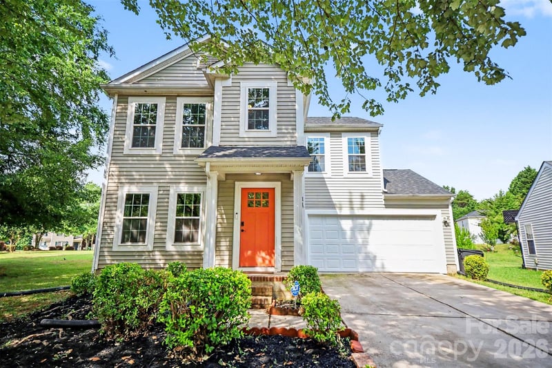 6111 Whispering Brook Ct, Charlotte, NC 28216