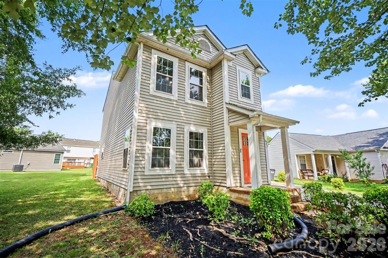 6111 Whispering Brook Ct, Charlotte, NC 28216