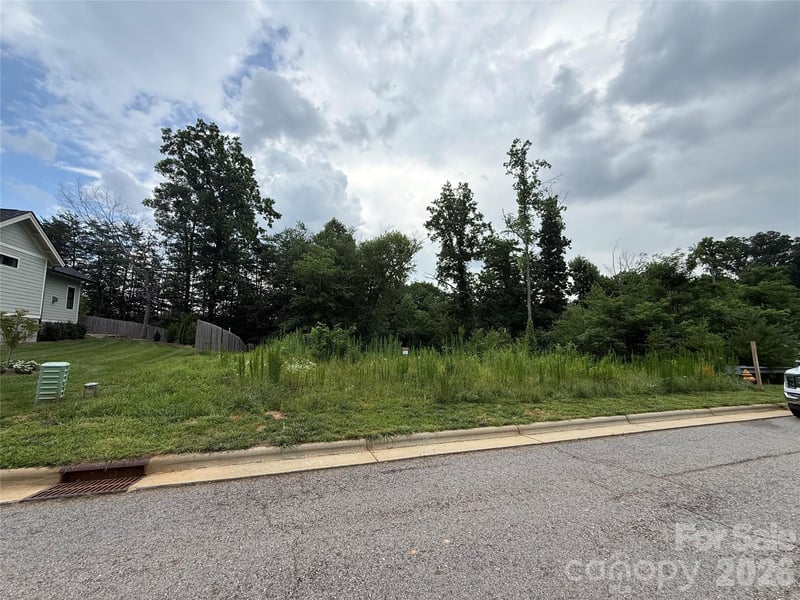 27 Starwood Valley Trl, Arden, NC 28704