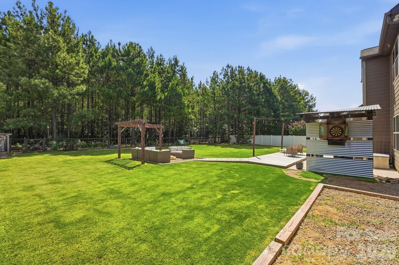 5917 Mcclintock Dr, Denver, NC 28037