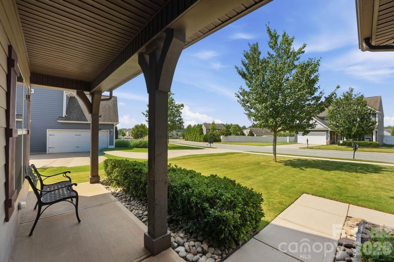 5917 Mcclintock Dr, Denver, NC 28037