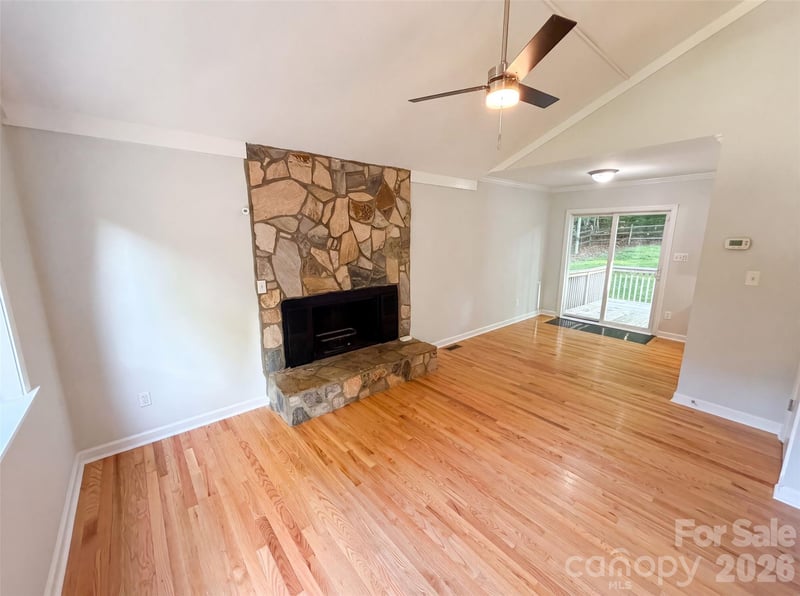 2427 Brook Canyon Dr, Charlotte, NC 28212