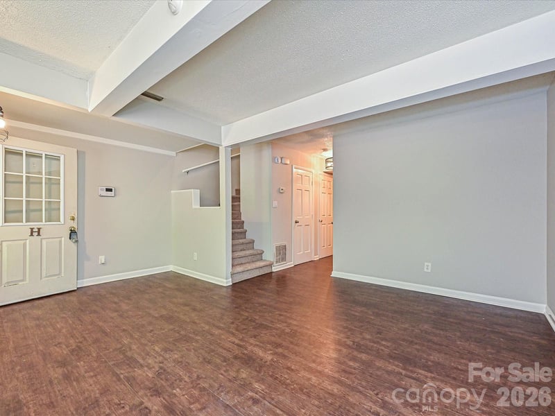 9111 Sharonbrook Dr, Charlotte, NC 28210