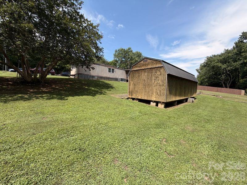 806 Oval St, Kannapolis, NC 28081