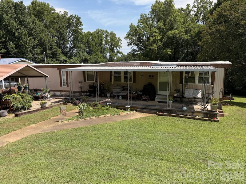 806 Oval St, Kannapolis, NC 28081