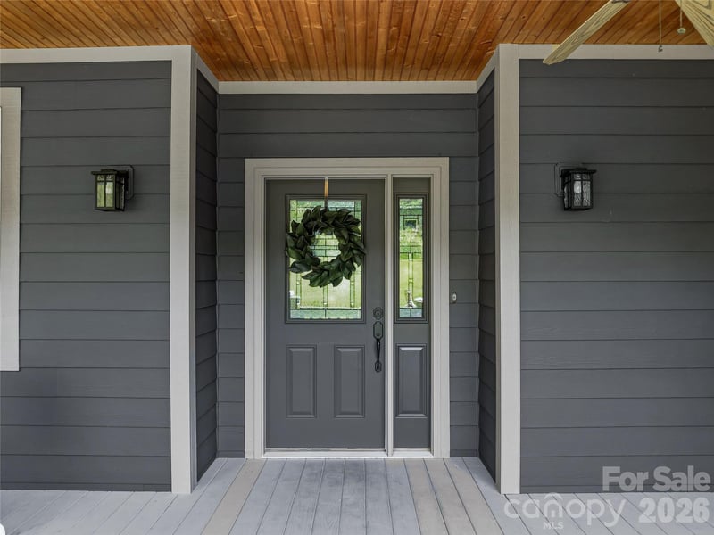 8 Old Farm House Rd, Weaverville, NC 28787