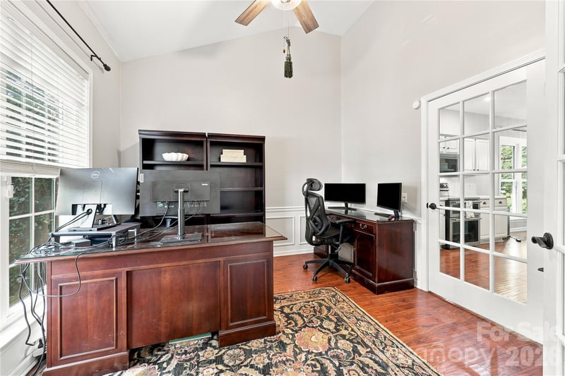 8600 Fieldcroft Dr, Charlotte, NC 28277