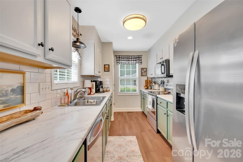 2114 Pinnacle View Dr, Kings Mountain, NC 28086