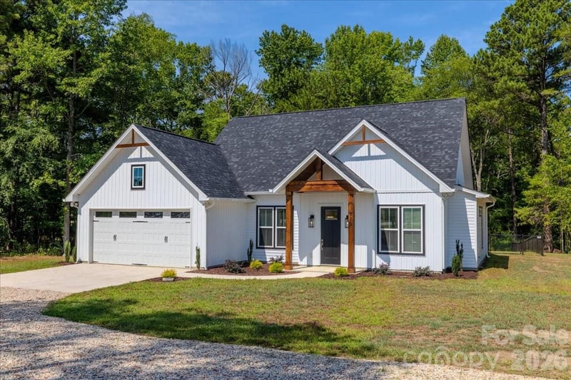725 Potter Rd, Lancaster, SC 29720