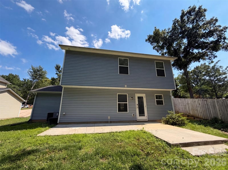 3413 Winslow Dr, Charlotte, NC 28269