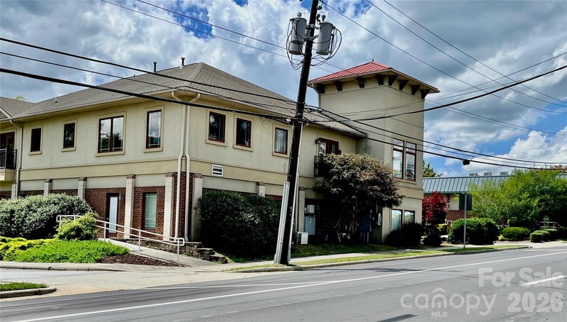 421 Church St, Hendersonville, NC 28792