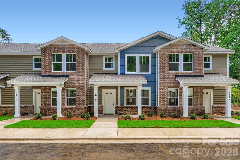 1614 Ct Brooks Cir, Charlotte, NC 28212