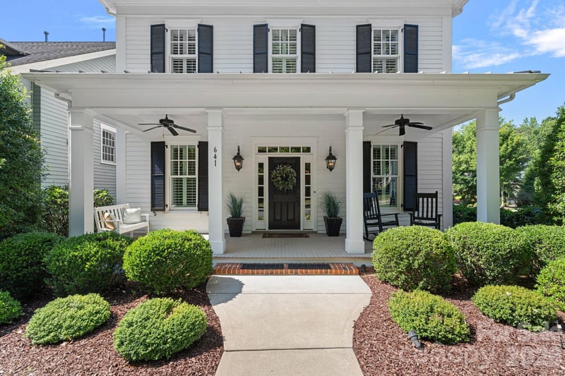 641 Hudson Pl, Davidson, NC 28036