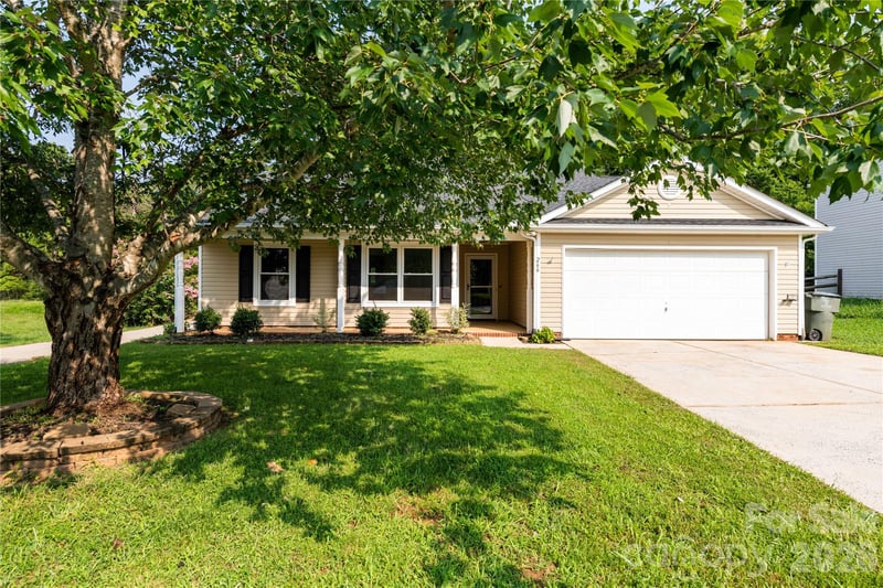 266 Kendra Dr, Concord, NC 28025