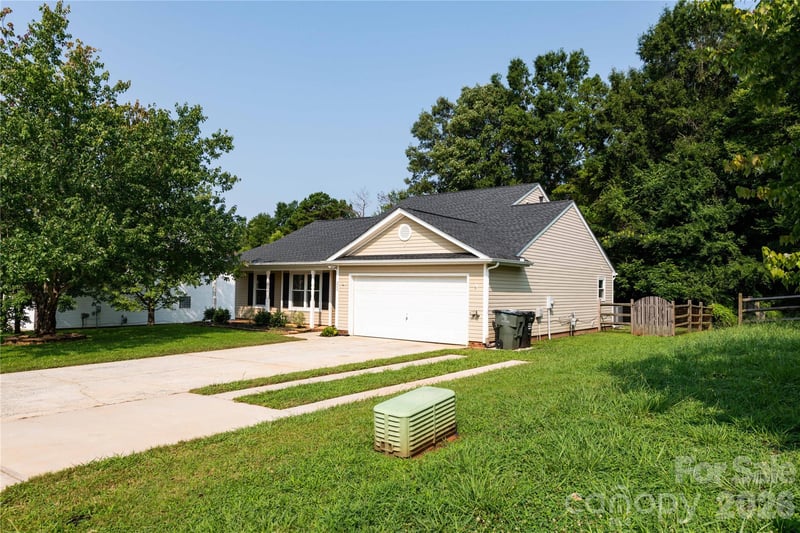 266 Kendra Dr, Concord, NC 28025