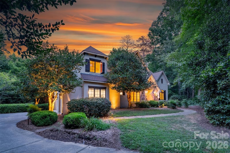 3003 Ocaso Ct, Matthews, NC 28104