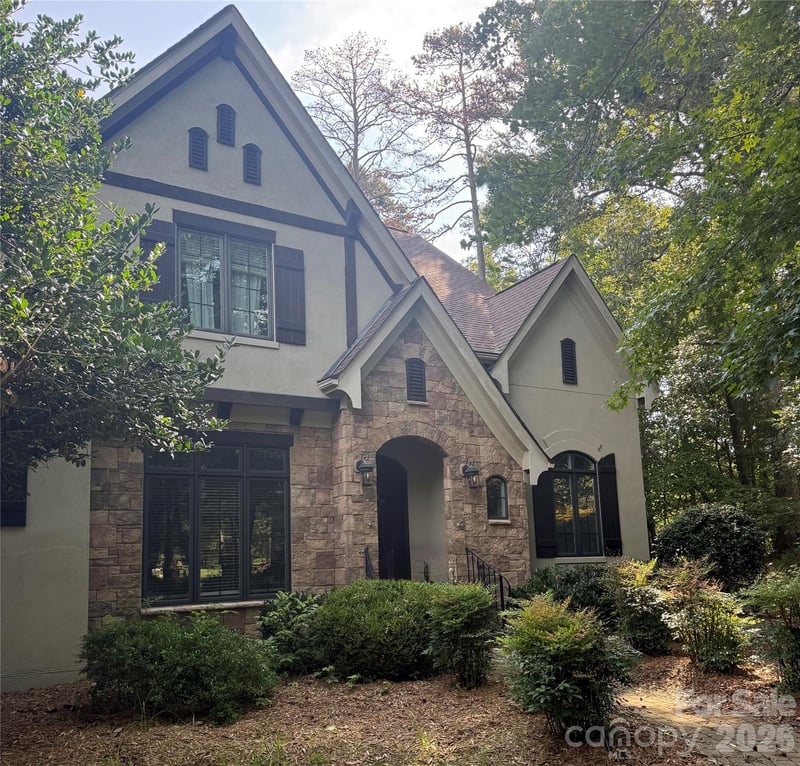 3003 Ocaso Ct, Matthews, NC 28104