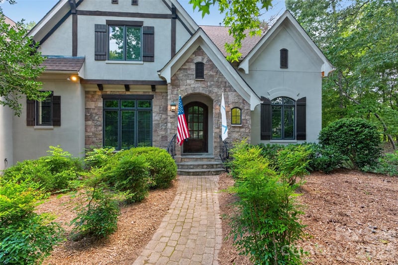 3003 Ocaso Ct, Matthews, NC 28104