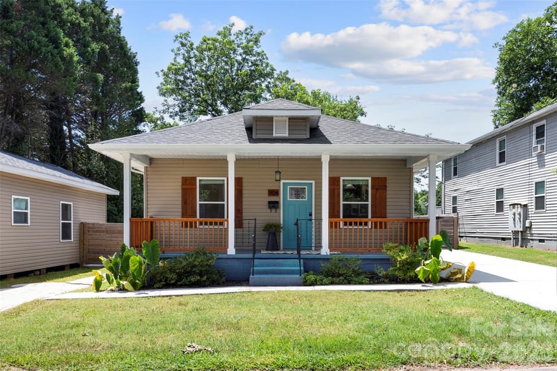 904 Laye St, Belmont, NC 28012
