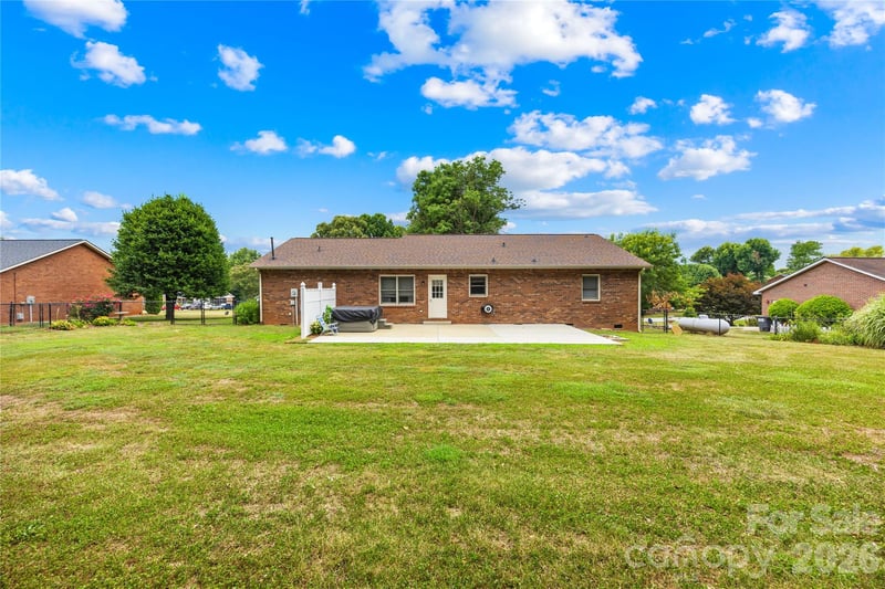 156 Doe Trail Ln, Statesville, NC 28625