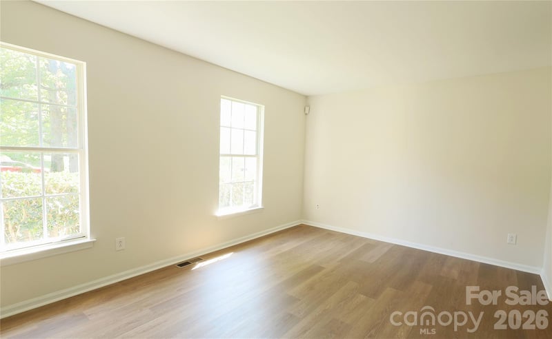 2000 Teresa Jill Dr, Charlotte, NC 28213