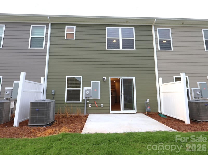 2704 Yeager Dr, Concord, NC 28027