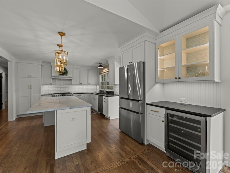 30 White Oak Rd, Asheville, NC 28803
