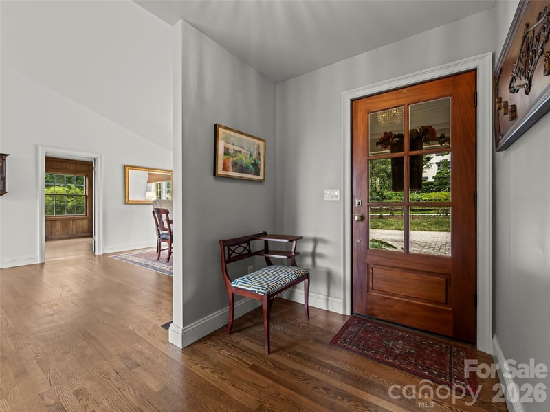 30 White Oak Rd, Asheville, NC 28803