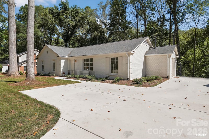 7107 Valley Haven Dr, Charlotte, NC 28211